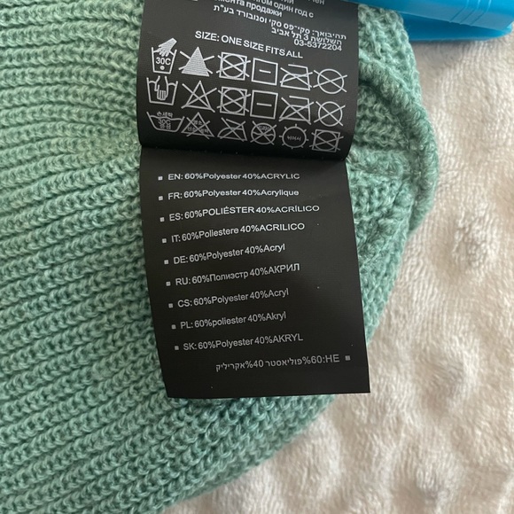 Green Burton Toque - Picture 8 of 9